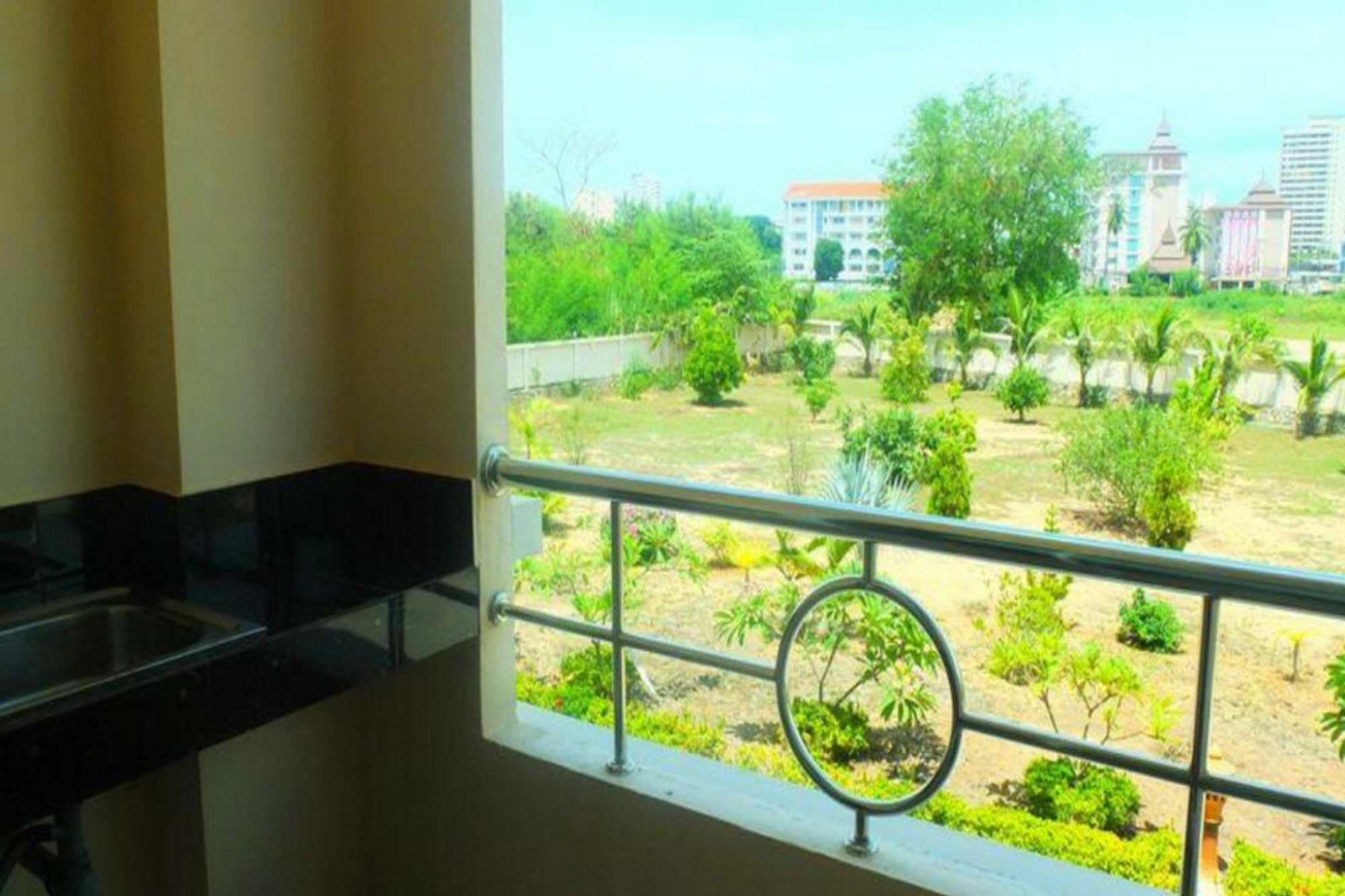 Lk Pavilion Executive Serviced Apartment Pattaya Eksteriør billede